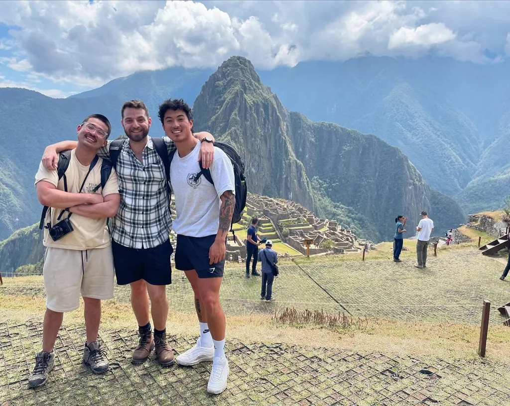 Kev, Dorian and Teng Travel Guides