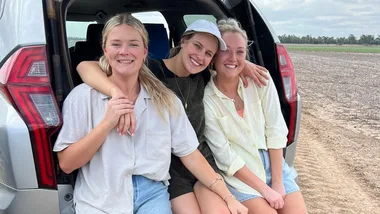 Jadee-Lee, Keeley and Chelsea