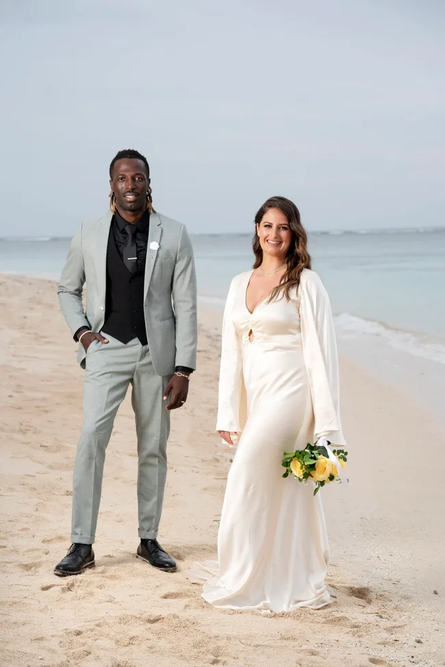 danielle emanuel stranded on honeymoon island