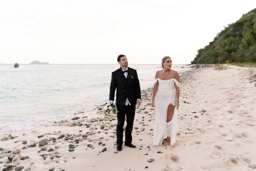 emily tom stranded on honeymoon island