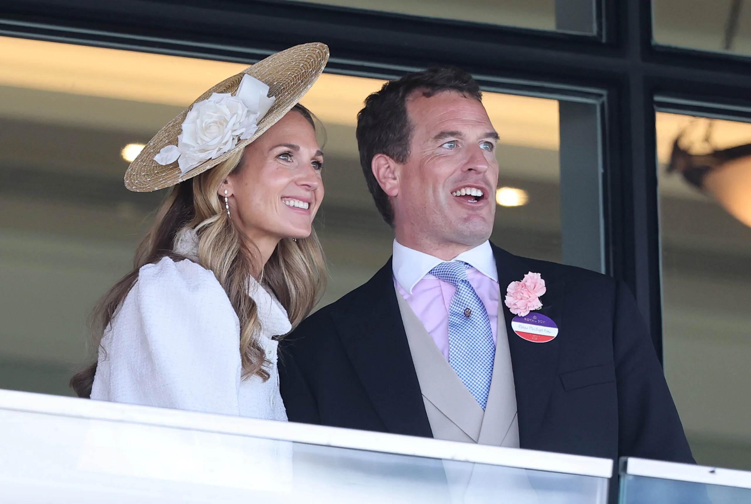 Peter Phillips and Harriet Sperling in formal clothes at Royal Ascot