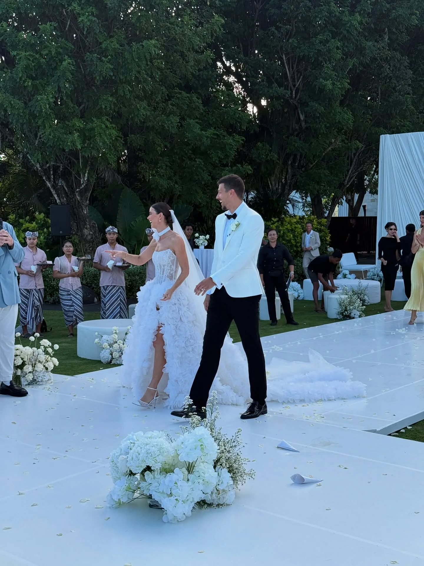Benjamin Siegrist Brittany Hockley wedding