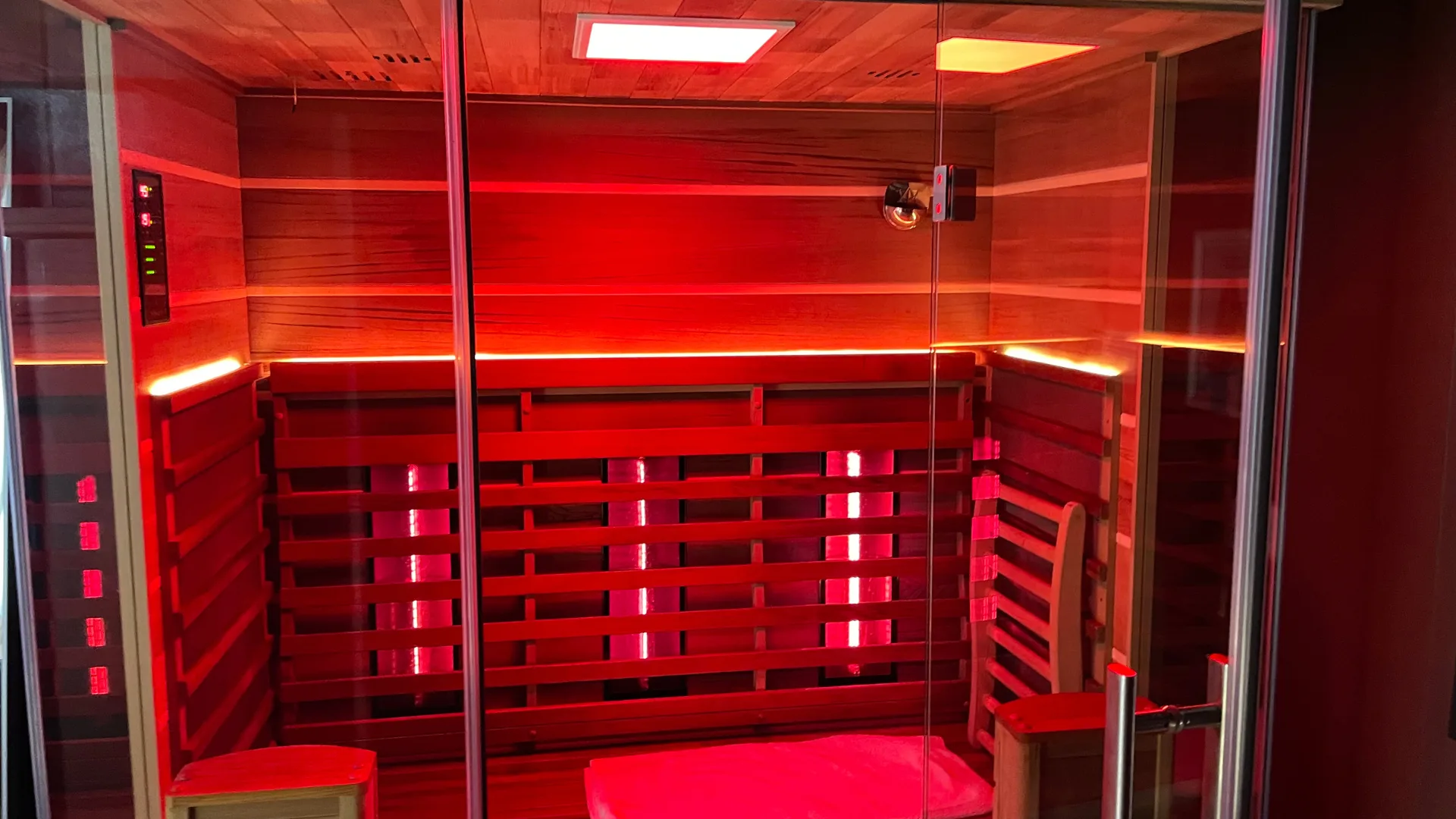 Infrared sauna
