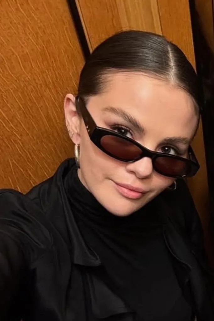 selena gomez wearing sunglasses