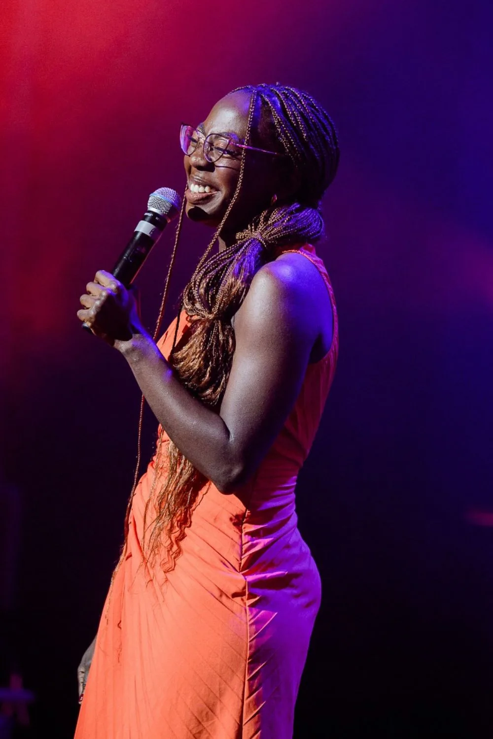 Anisa Nandaula on stage