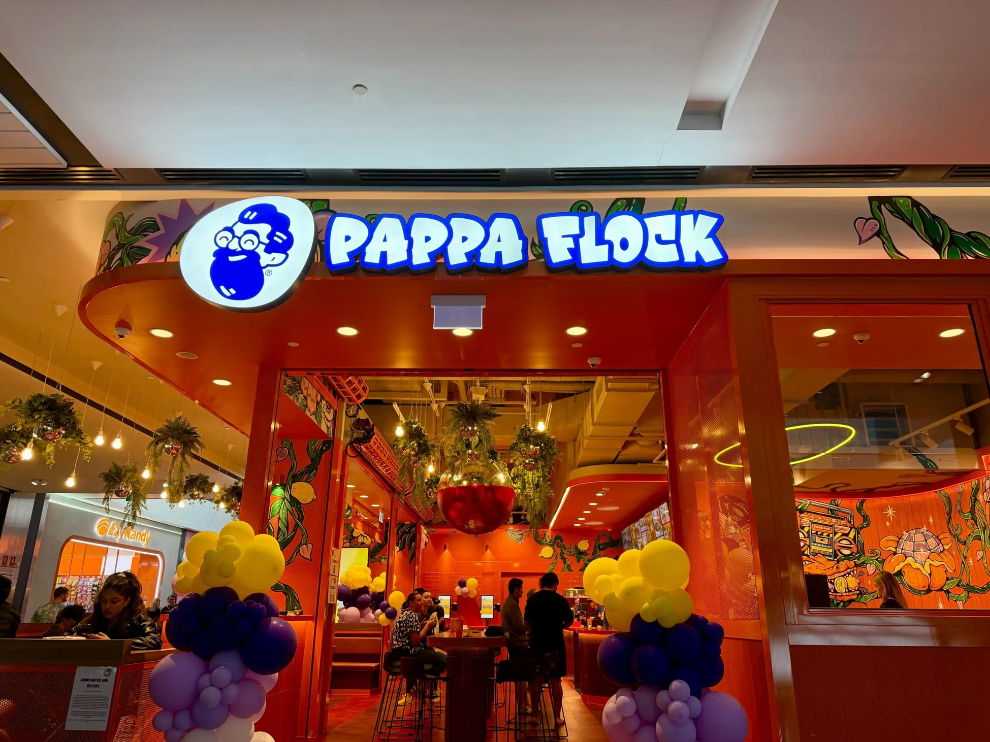Viral Crispy Chicken Chain Pappa Flock Opens First Store In QLD viral-crispy-chicken-chain-pappa-flock-opens-first-store-in-qld