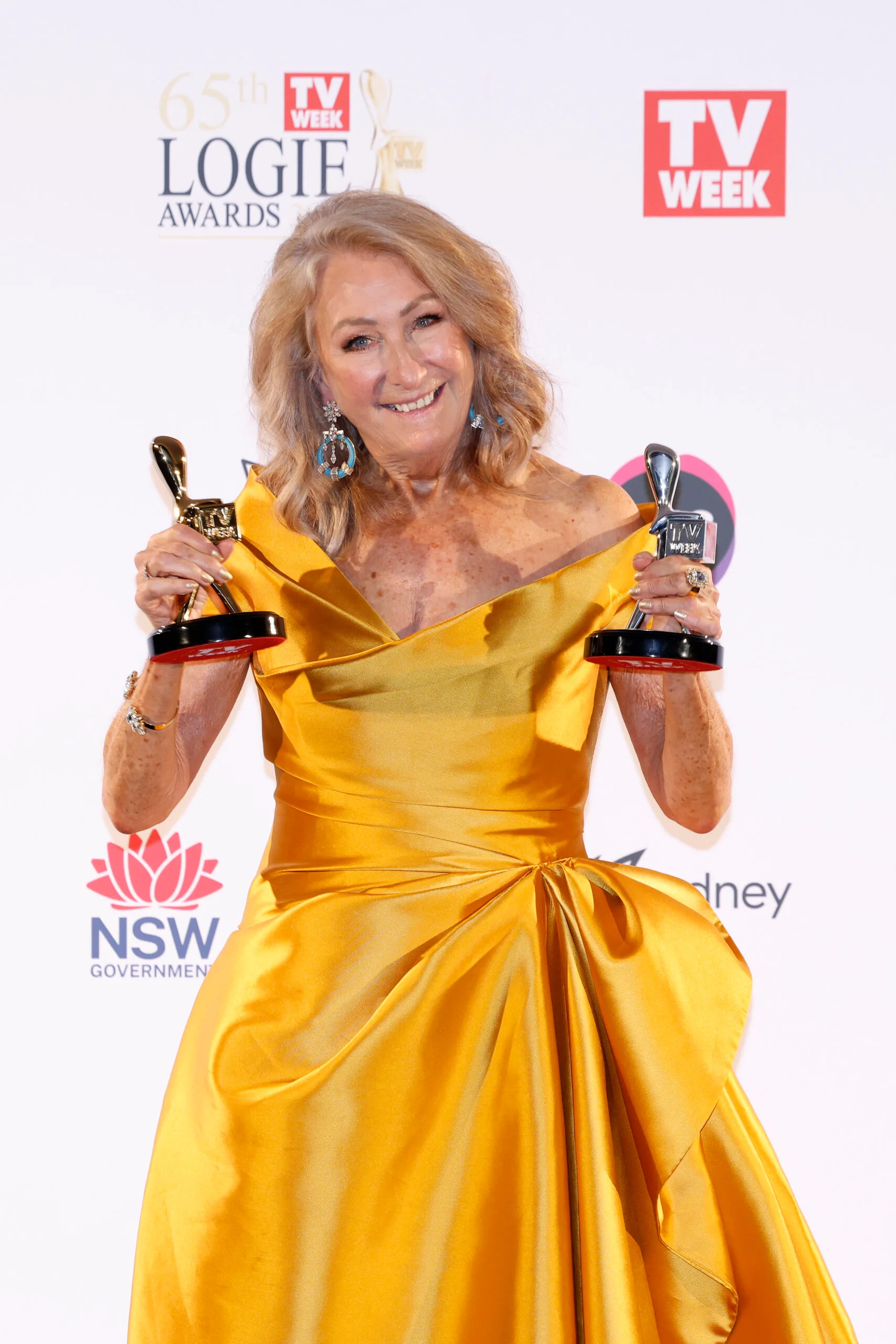 LYnne McGranger with Gold Logie