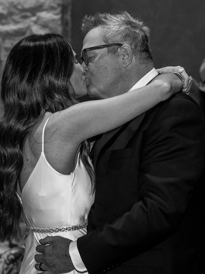 Eric Stonestreet, Lindsay Schweitzer