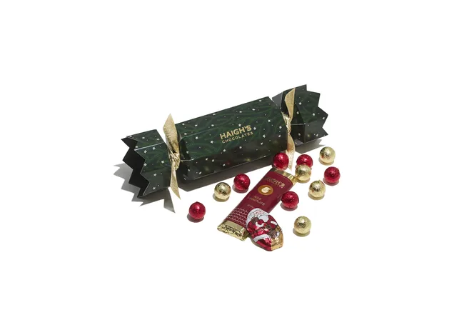 Christmas bon bon with milk chocolate novelties