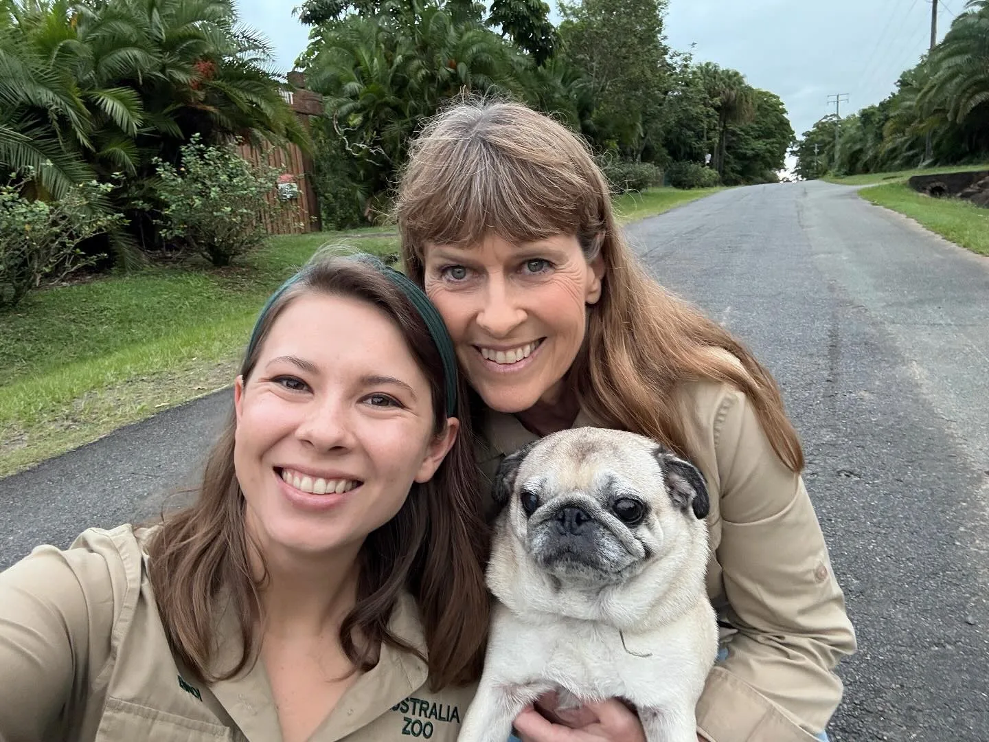 Bindi Irwin Terri Irwin Stella the pug 