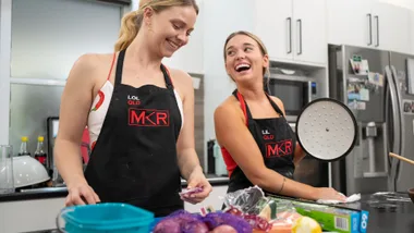 Lol and Lil in MKR kitchen