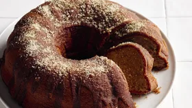Chrissie Swan Cinnamon Donut Cake