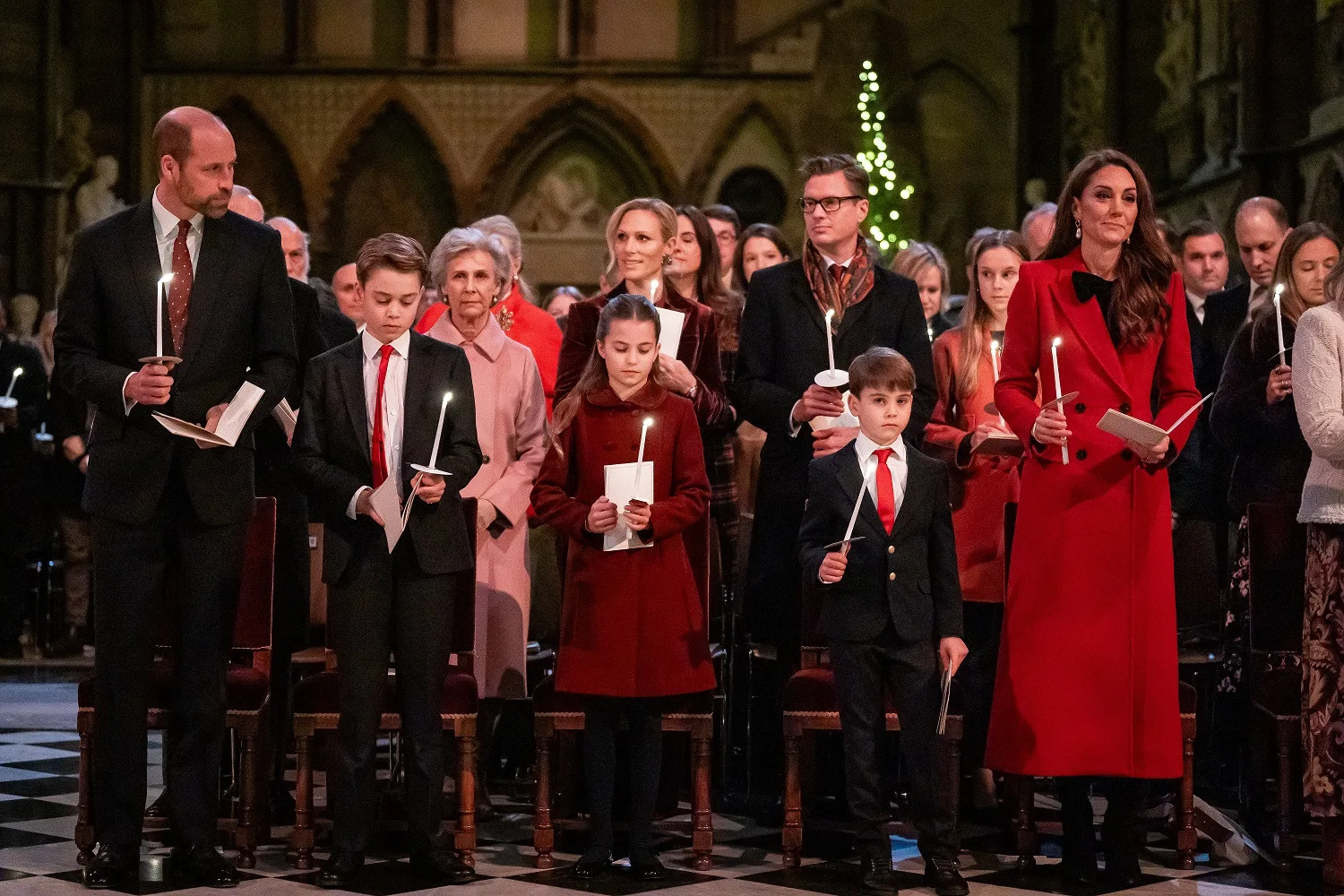 Prince William, Princess Kate, George, Charlotte, Louis at Together at Christmas carols