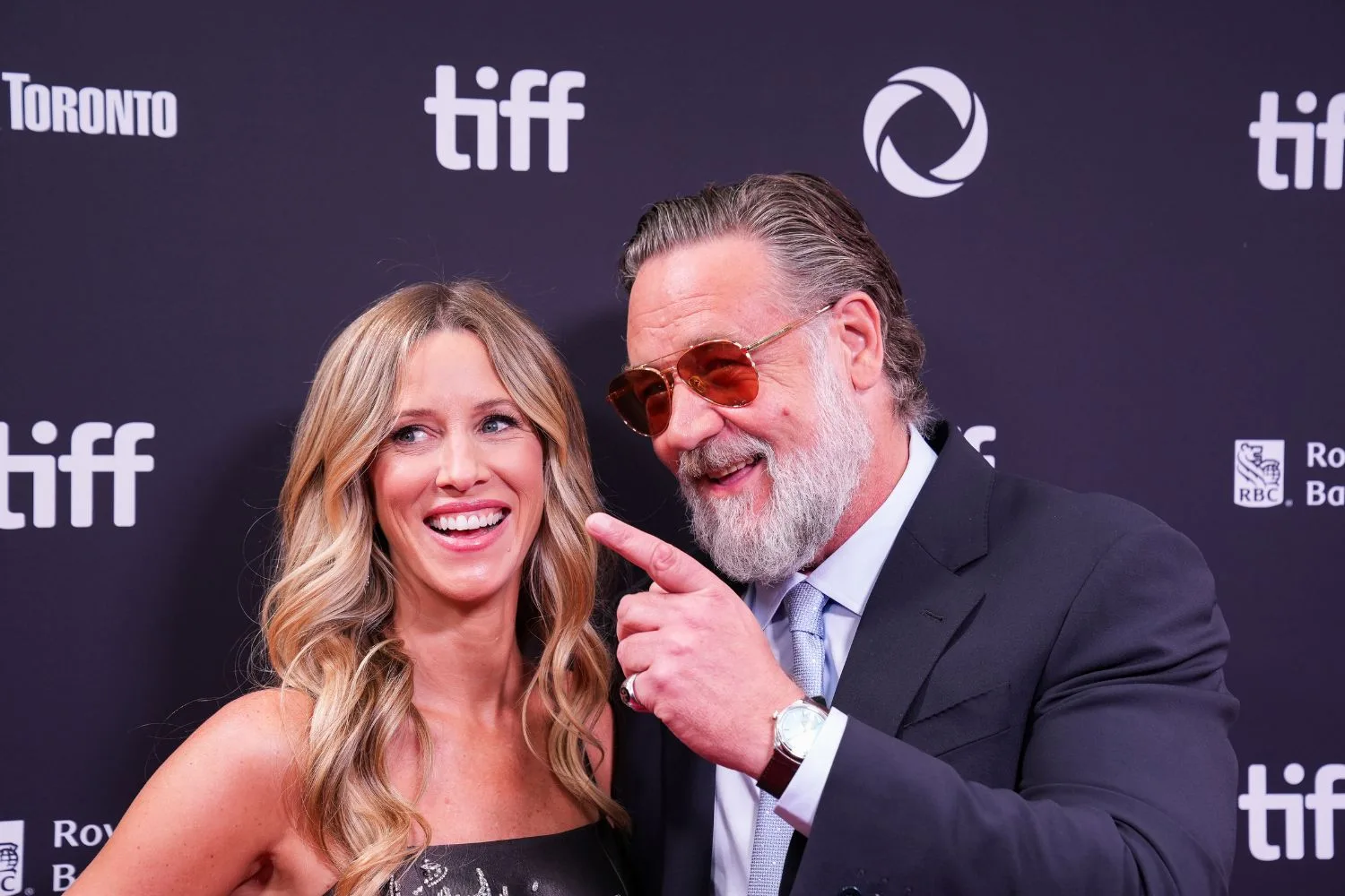 Russell Crowe, Britney Theriot