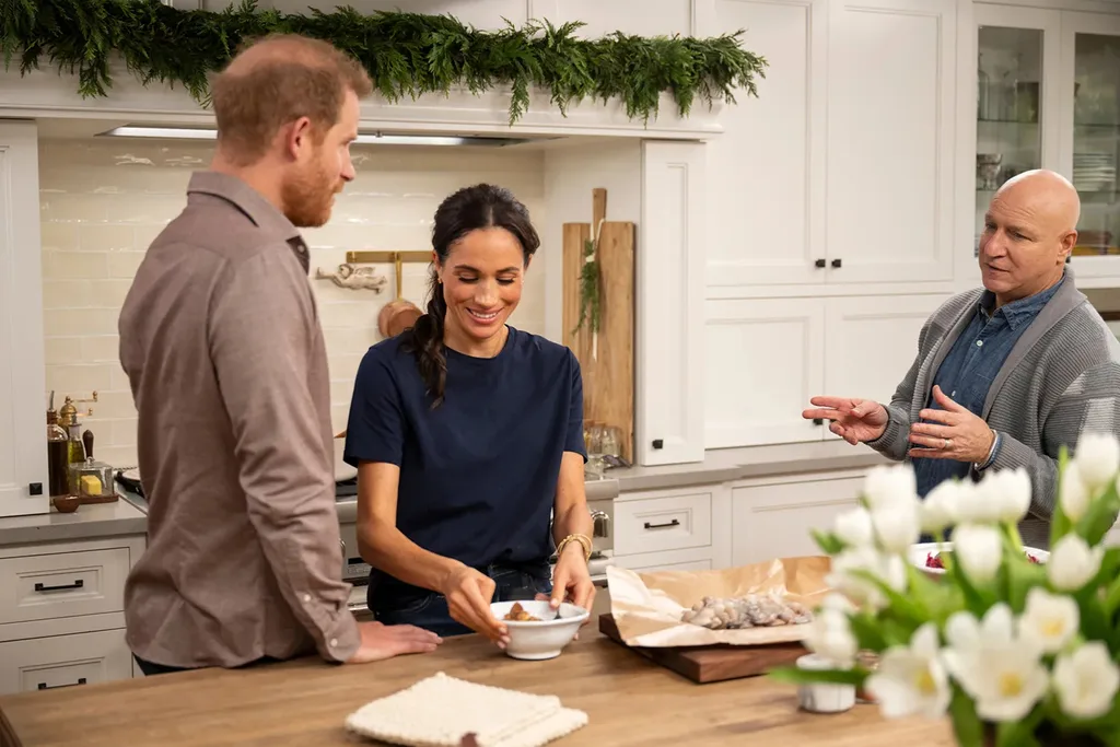 Prince Harry, Meghan Markle, Tom Colicchio in With Love, meghan: Holiday Celebration
