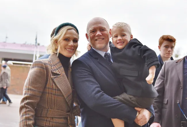 Zara Tindall, Mike Tindall and Lucas Tindall at the Cheltenham Racecourse For New Year's Day Meeting