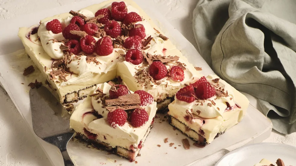 Lamington Cheesecake slice
