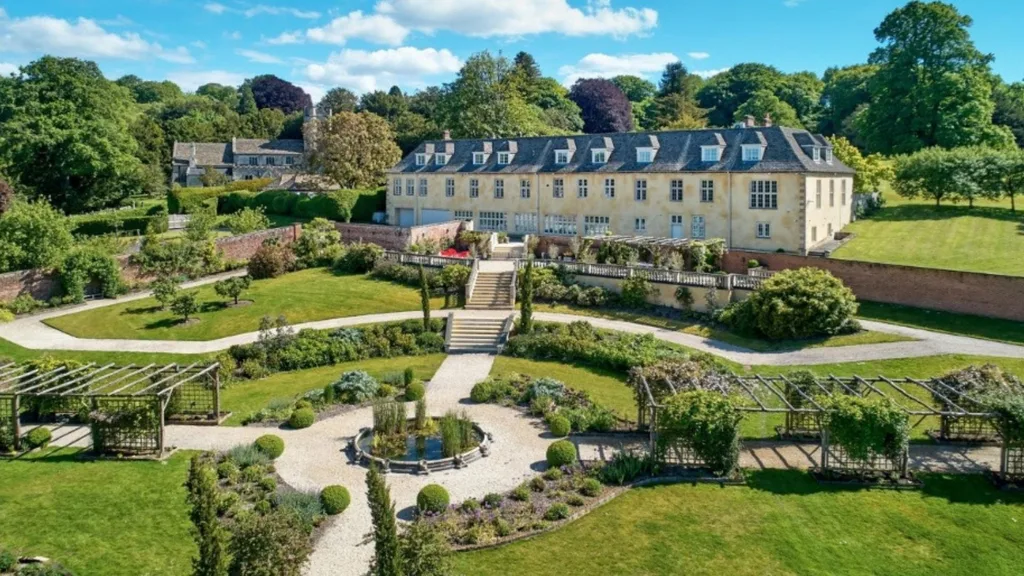 Robbie Williams Compton Bassett House mansion