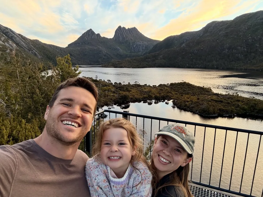 Bindi Irwin Chandler Powell Grace