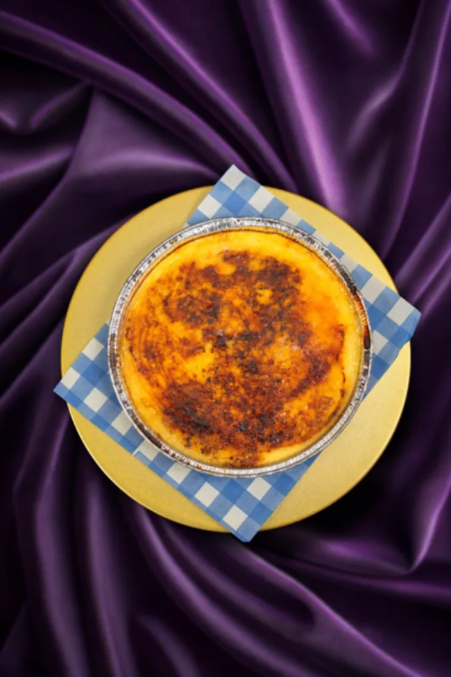 Giant Cr&egrave;me Br&ucirc;l&eacute;e
