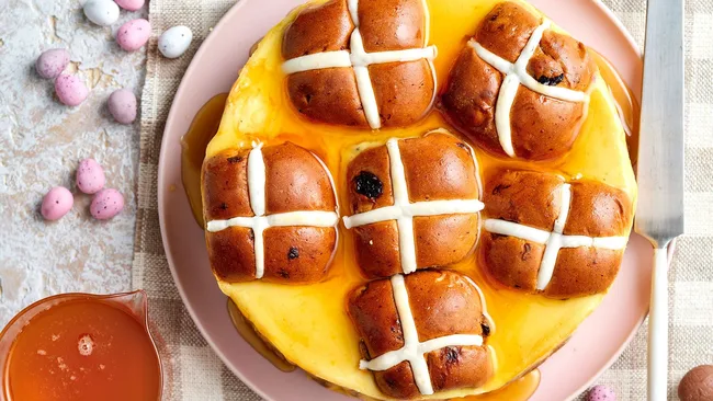 Hot Cross Bun Cheesecake