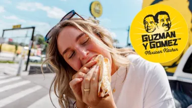 Guzman y Gomez Cheesburger taco