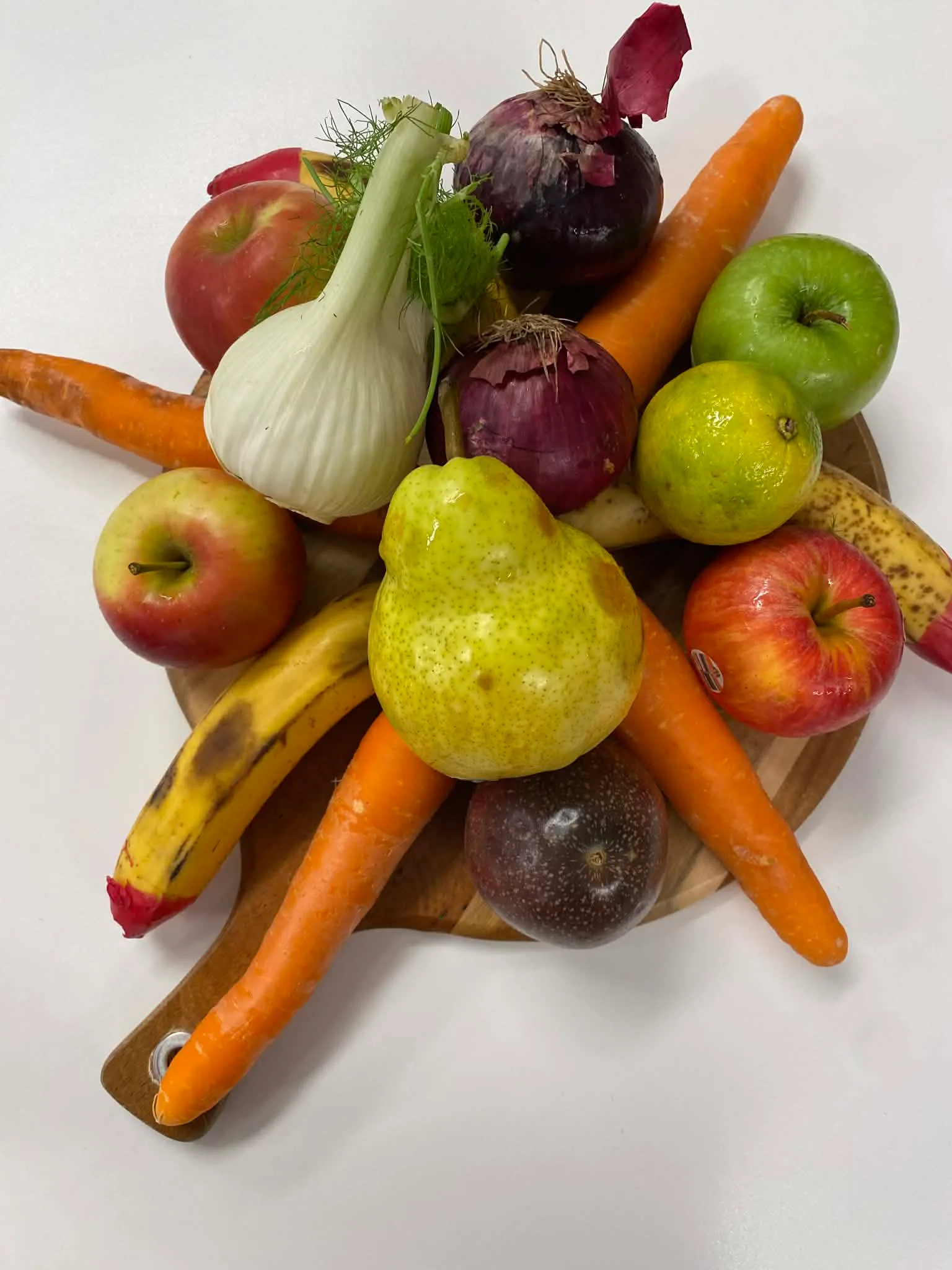 Too Good To Go Bag fruit reveal