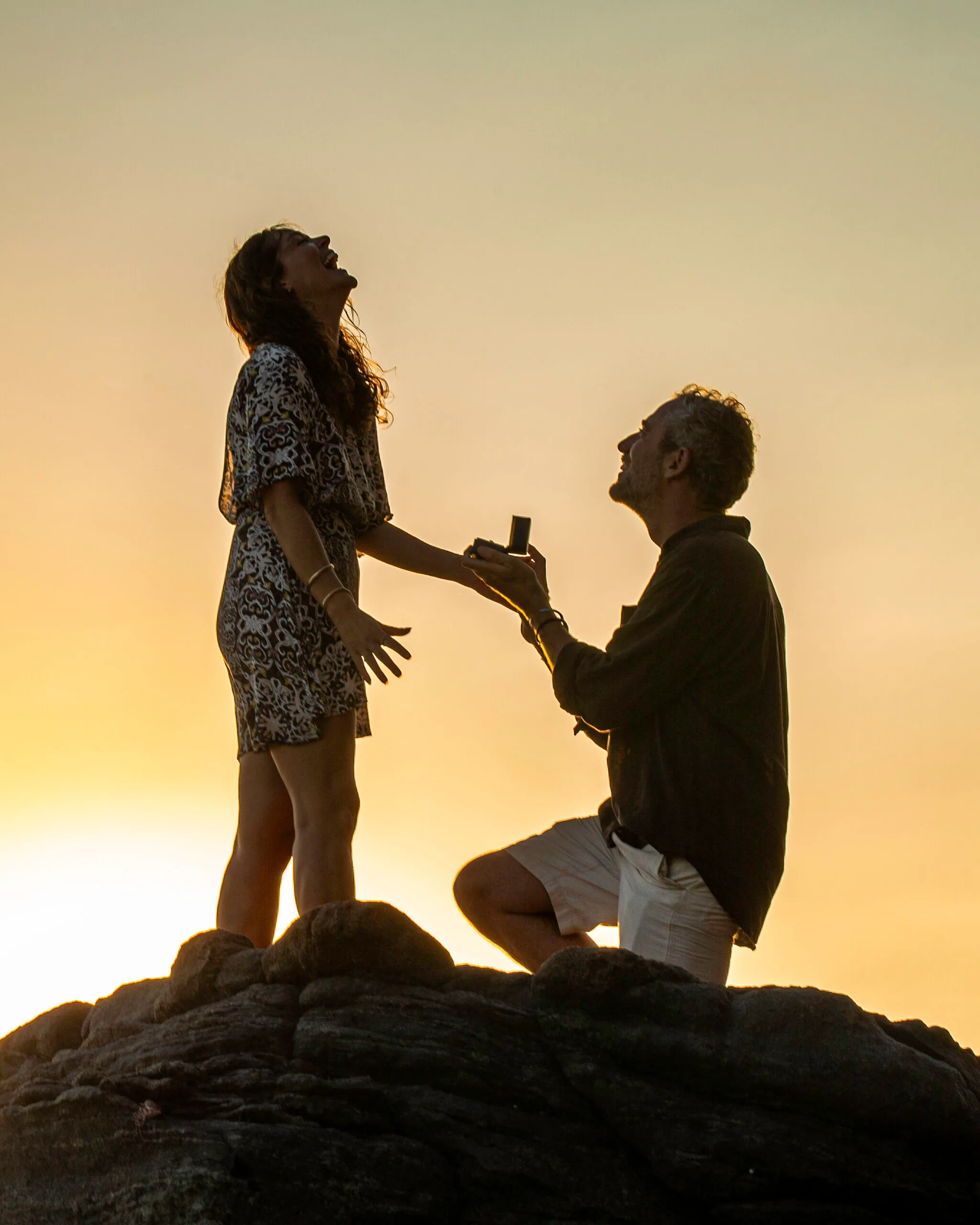 James McIntosh proposing to Lexi Edmondson in Mexico.