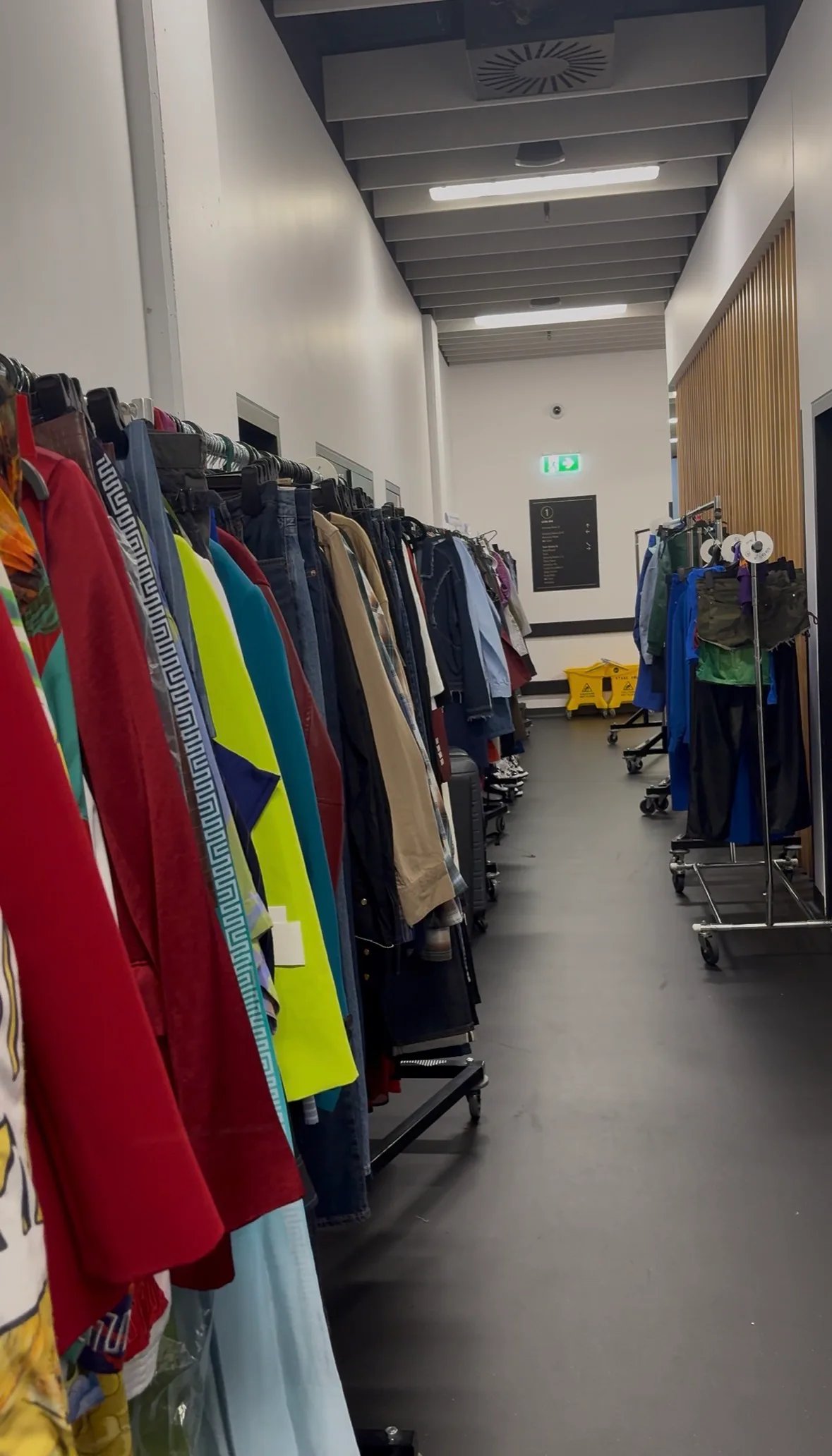 Australian Idol corridor