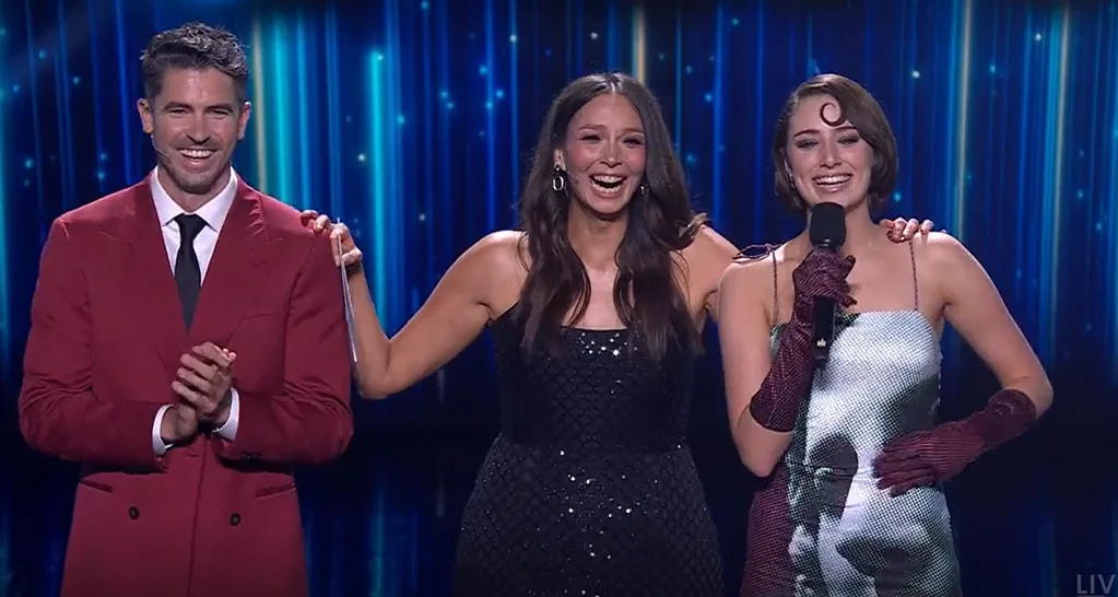 Scott Tweedie, Ricki-Lee COulter and Sophie Poidevin on Australian Idol