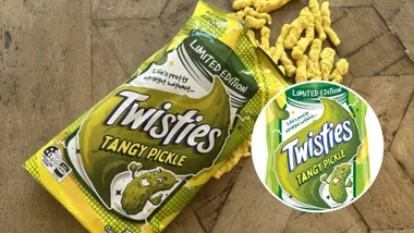Twisties Tangy Pickle