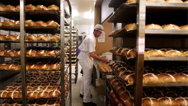 hot cross buns