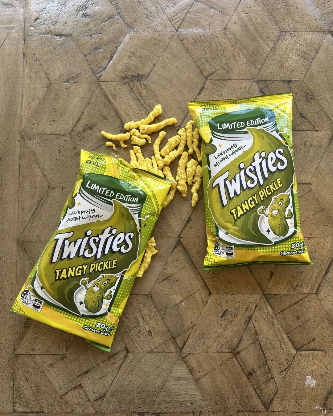 Twisties Tangy Pickle 