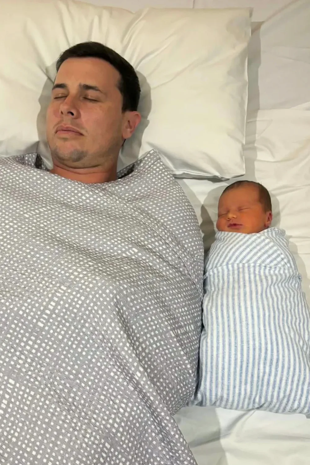 Nic Gogglebox with baby