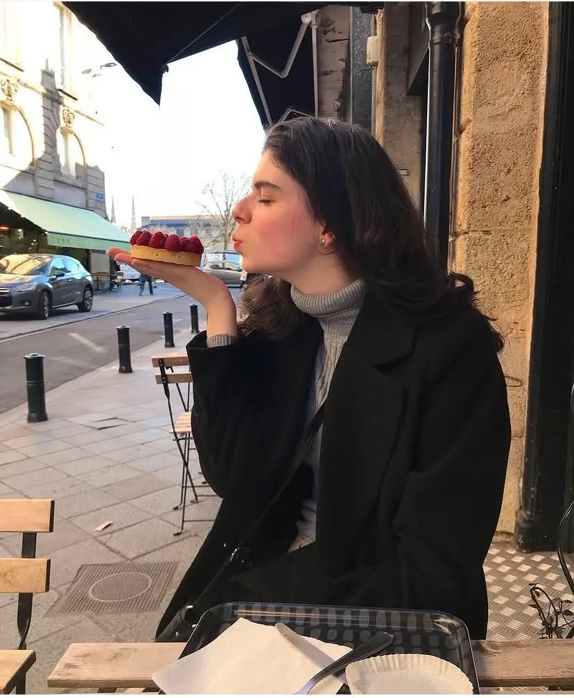 Briannah Devlin in France