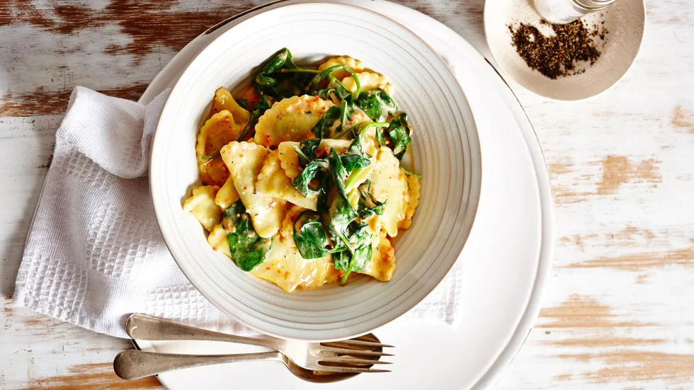Agnolotti with Creamy Capsicum & Spinach