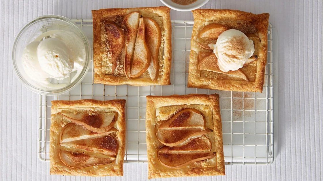 These Cinnamon Pear Galettes are guaranteed to become your newest obsession | New Idea