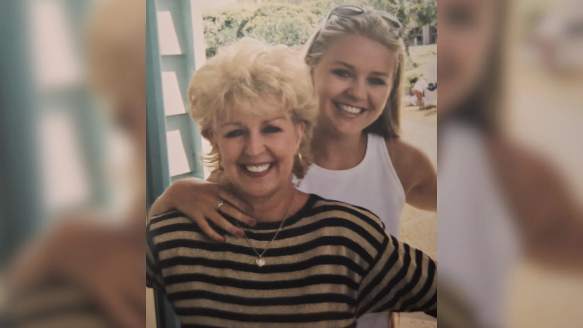 Lauren Newton with mum Patti when she was teenager