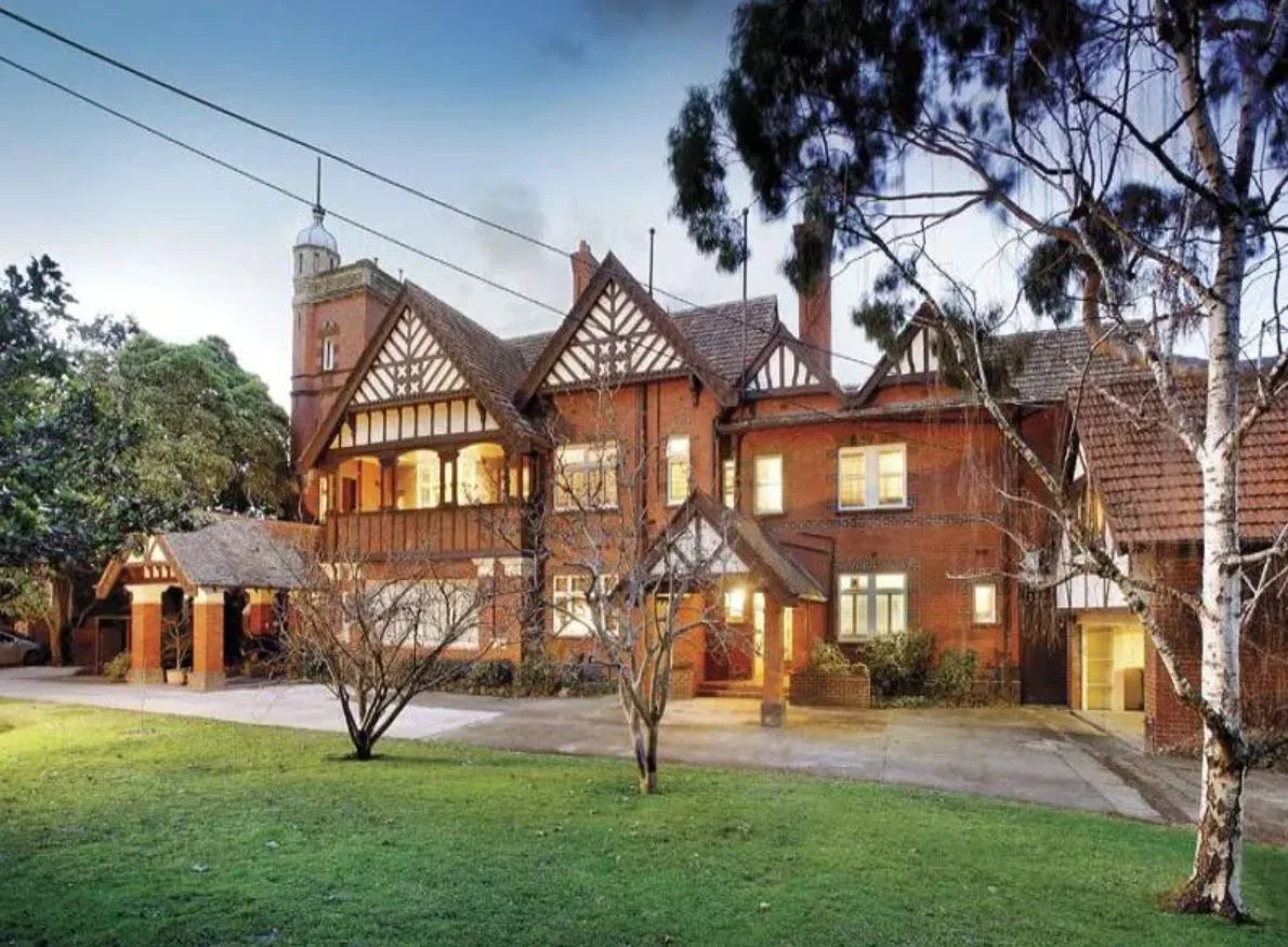 Property once owned by Simone Semmens.