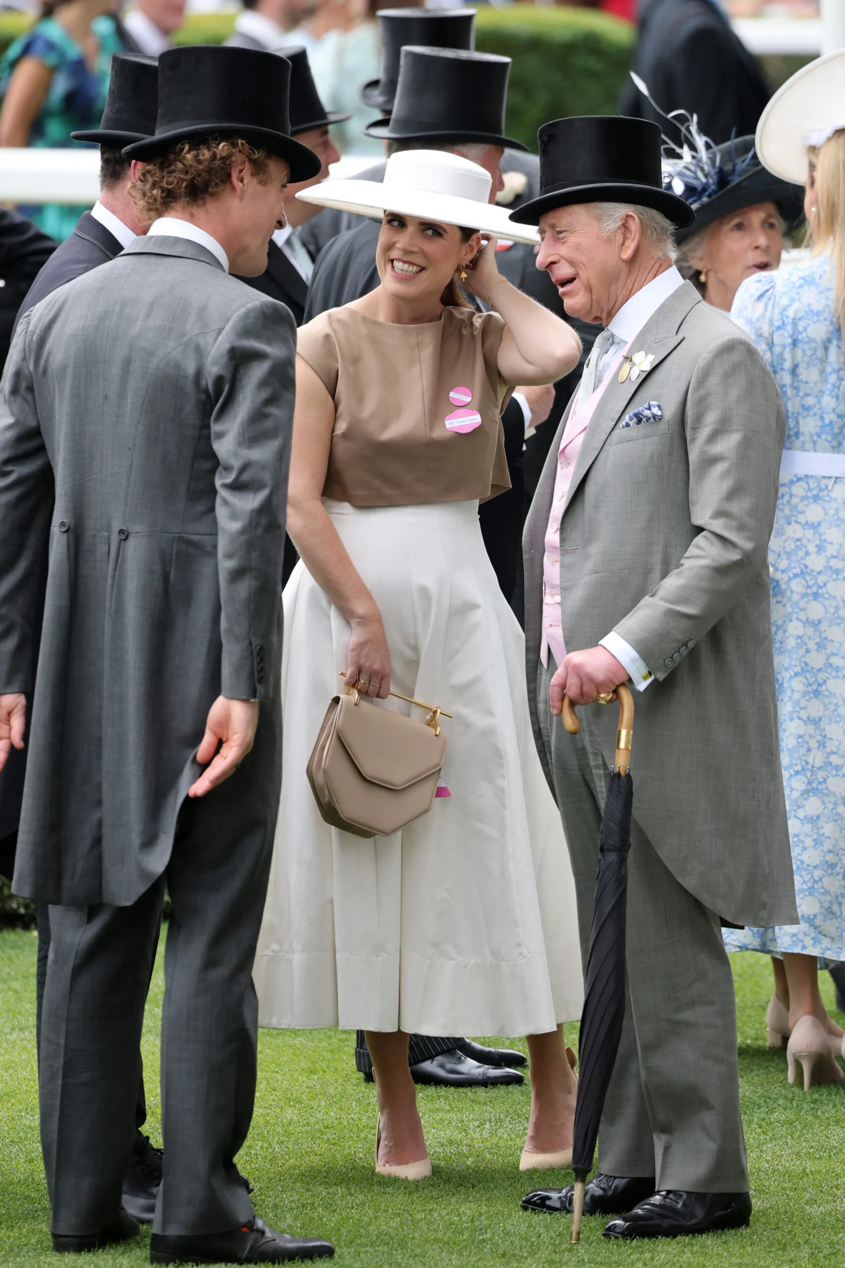 princess eugenie king charles
