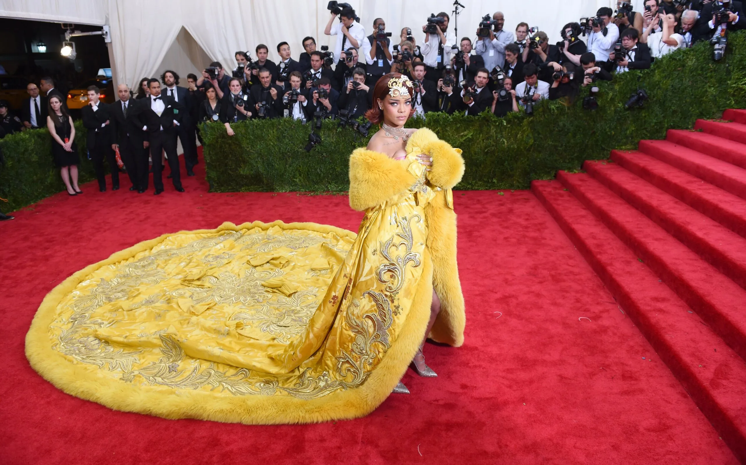 Rihanna Met Gala 2015
