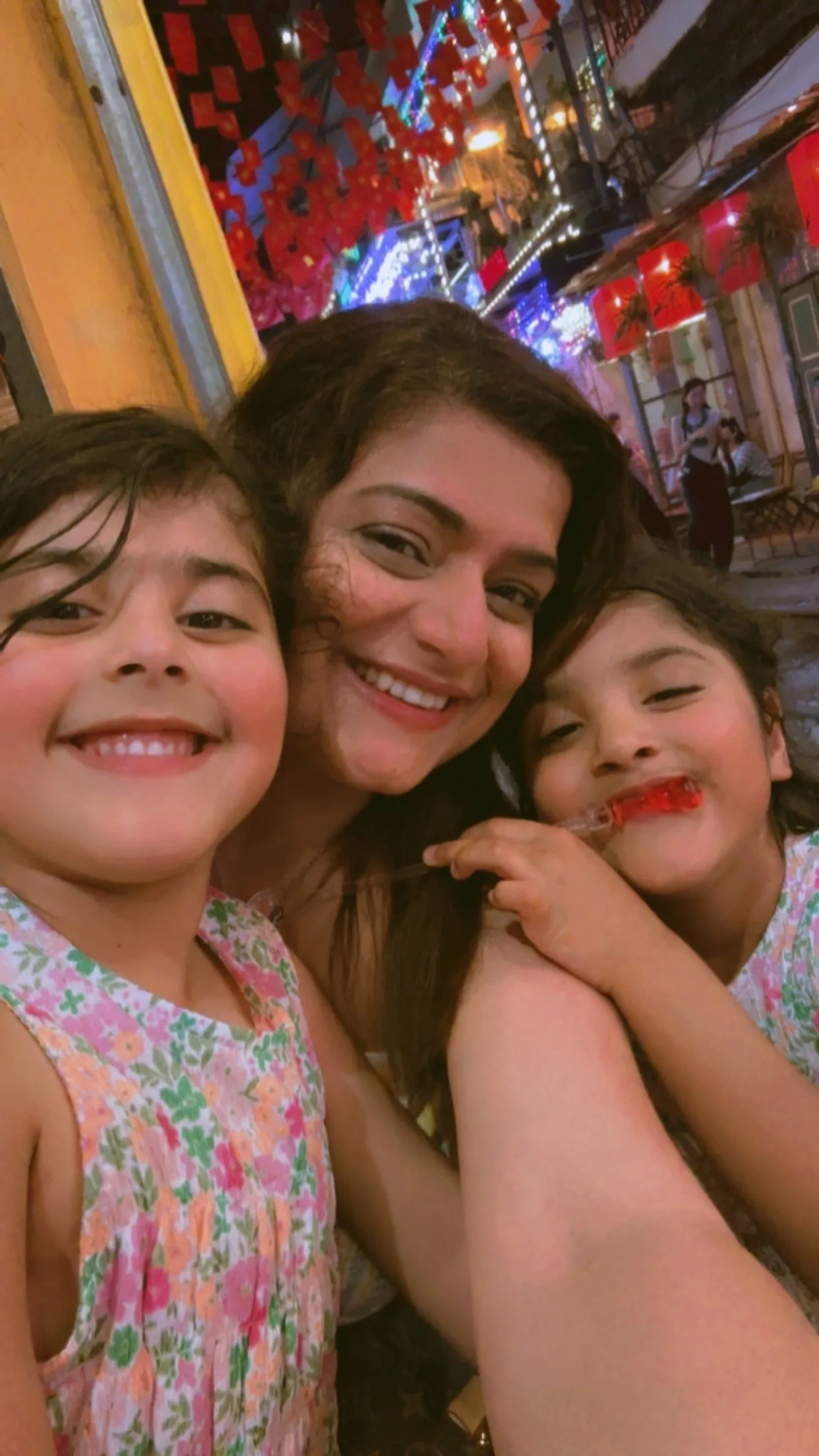Kanika MasterChef Australia 2026 with her daughters