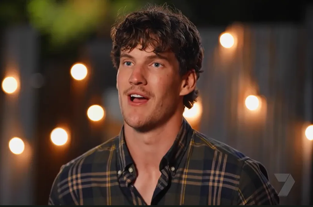 Farmer Zac Farmer Wants A Wife