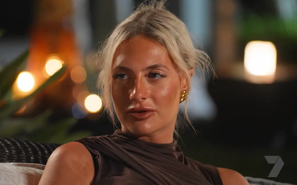 Farmer Wants A Wife Scarlett