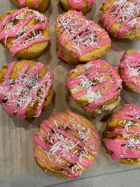 Iced VoVo Scrolls