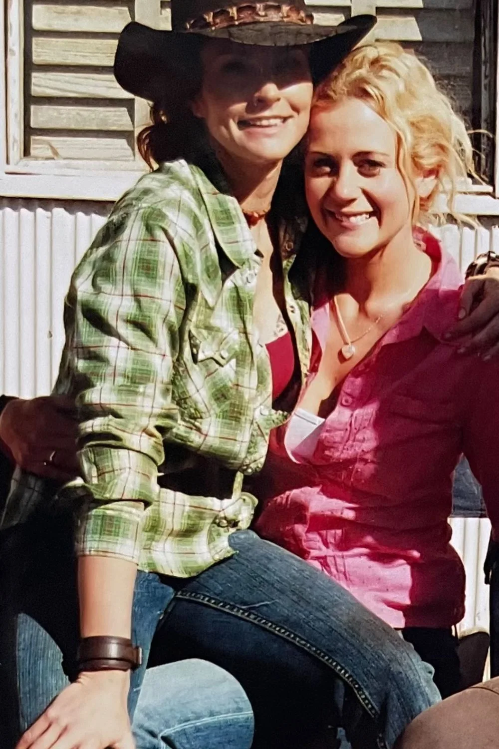 Simmone Jade Mackinnon and Rachael Carpani