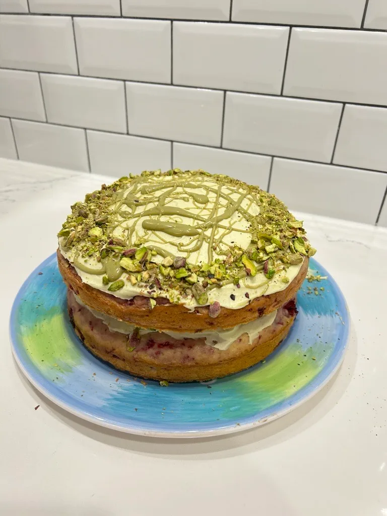 Lara Carlucci pic for Raspberry and Pistachio Cream Cake  test 