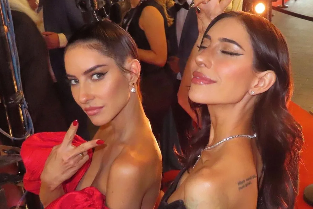 the veronicas jess lisa