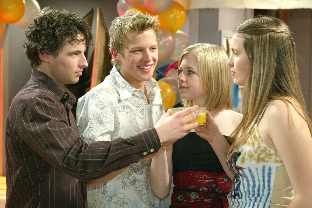 Chris egan home and away