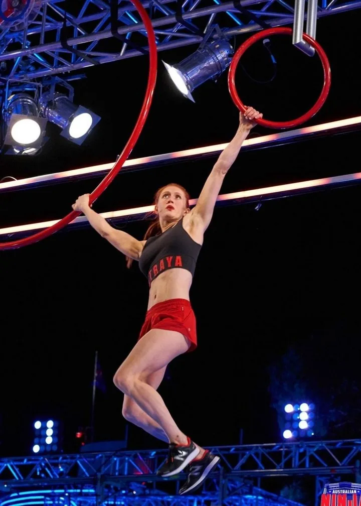 australian-ninja-warrior-olivia-vivian